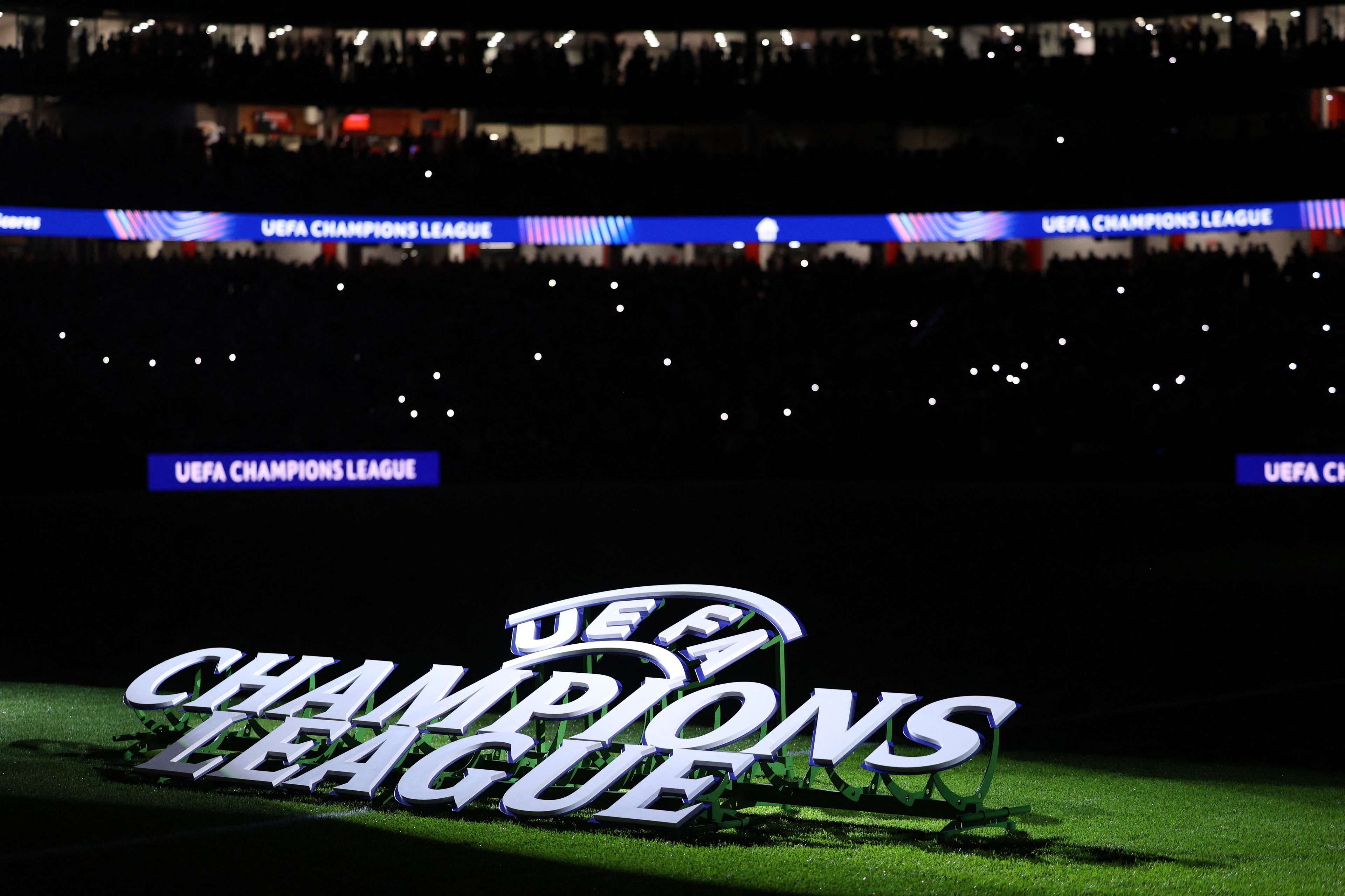 不惜重金 不惜重金